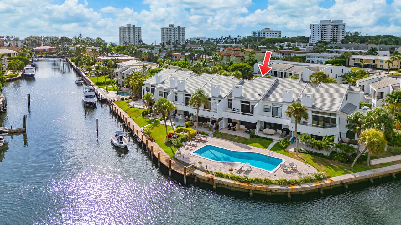 В аренду: $8,000 (2 спален, 2 ванн, 2300 Квадратных фут)