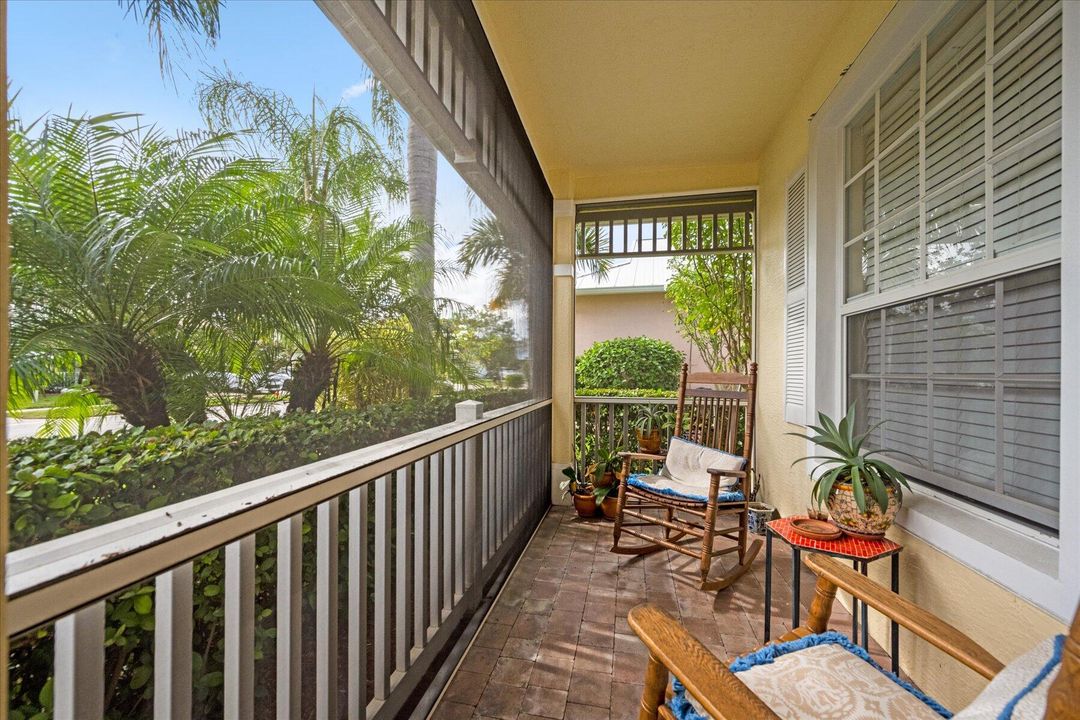 For Rent: $2,750 (3 beds, 2 baths, 1818 Square Feet)