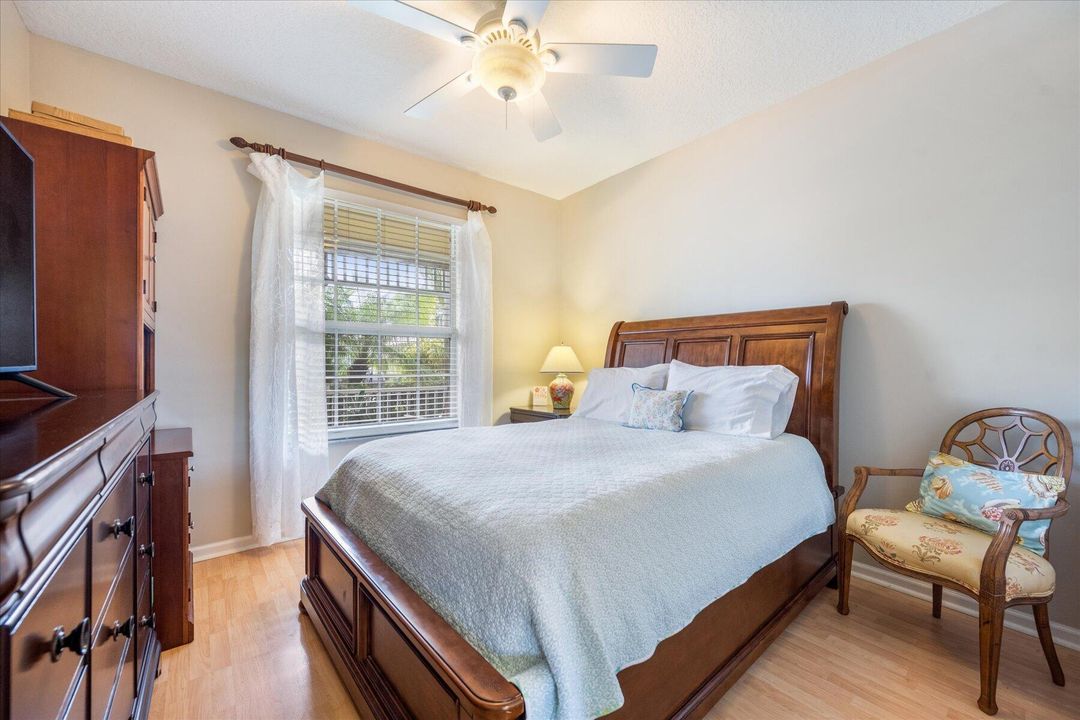 For Rent: $2,750 (3 beds, 2 baths, 1818 Square Feet)