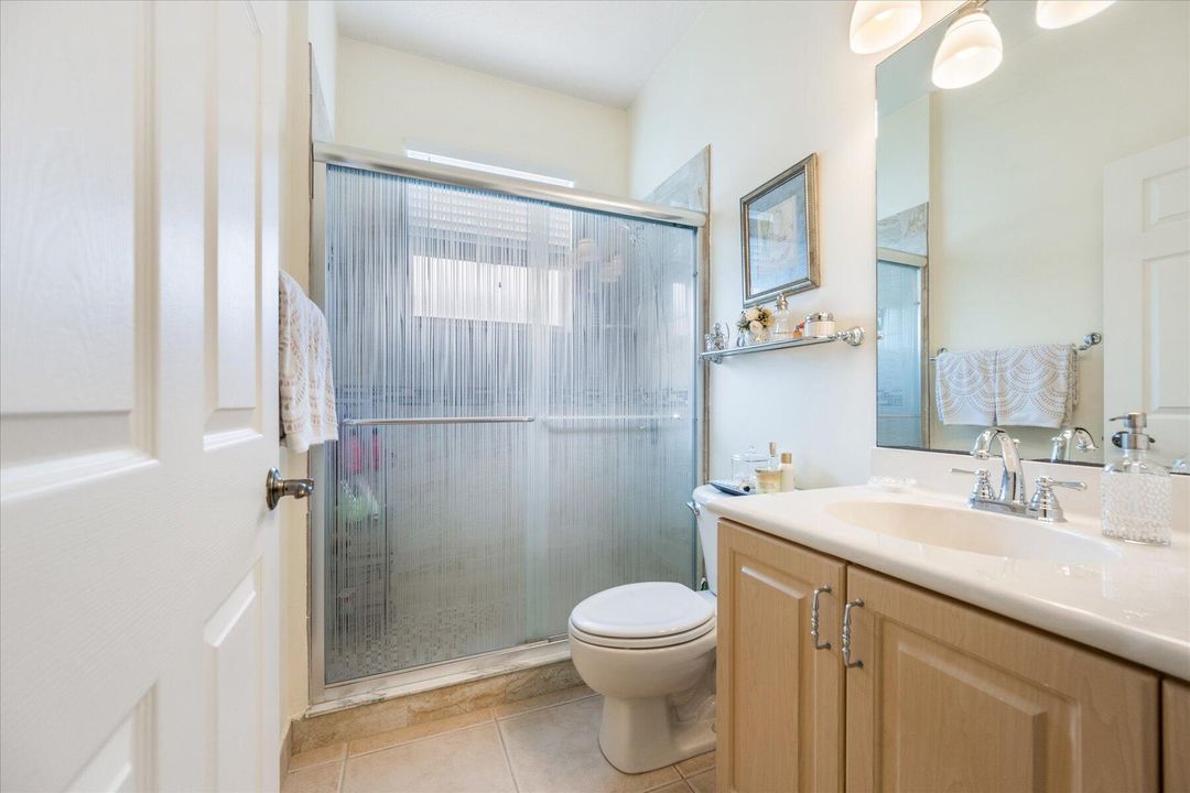 For Rent: $2,750 (3 beds, 2 baths, 1818 Square Feet)