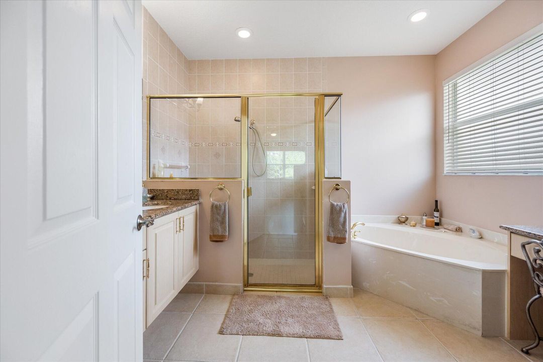 For Rent: $2,750 (3 beds, 2 baths, 1818 Square Feet)