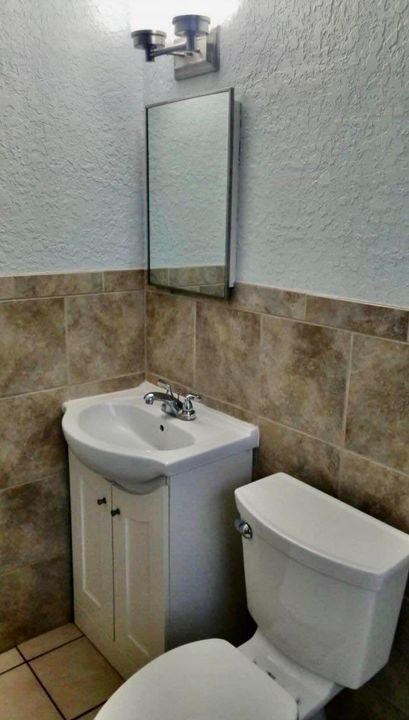 待售: $579,000 (0 贝兹, 0 浴室, 1377 平方英尺)