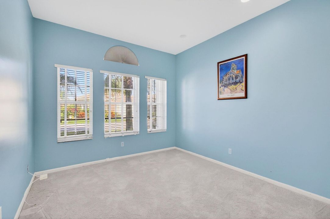 For Sale: $499,900 (3 beds, 2 baths, 2099 Square Feet)