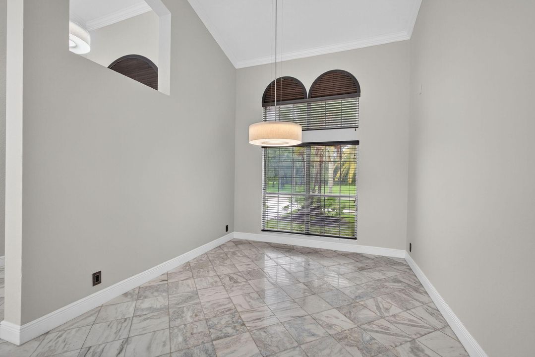 待售: $1,499,900 (5 贝兹, 3 浴室, 3875 平方英尺)