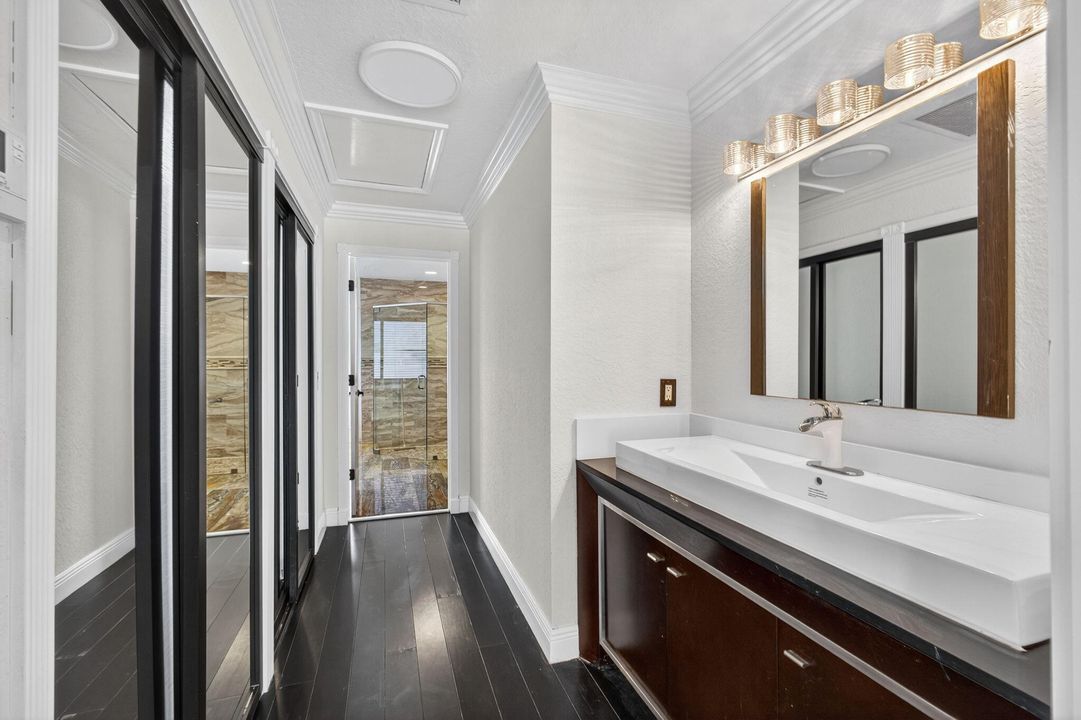 待售: $1,499,900 (5 贝兹, 3 浴室, 3875 平方英尺)