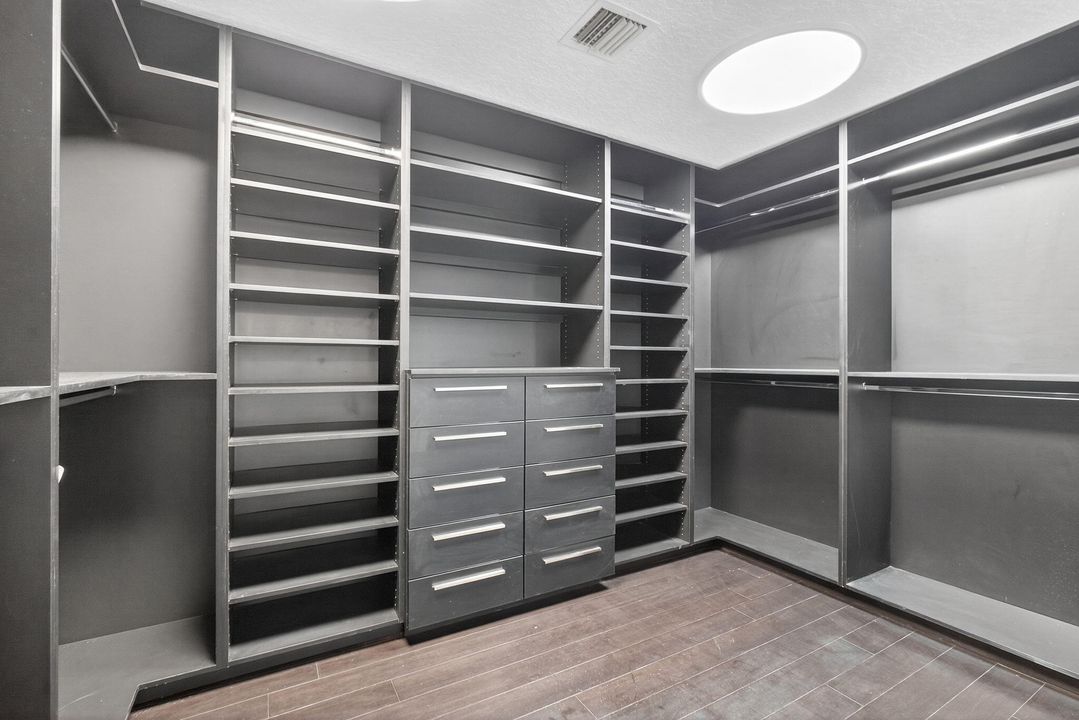 待售: $1,499,900 (5 贝兹, 3 浴室, 3875 平方英尺)