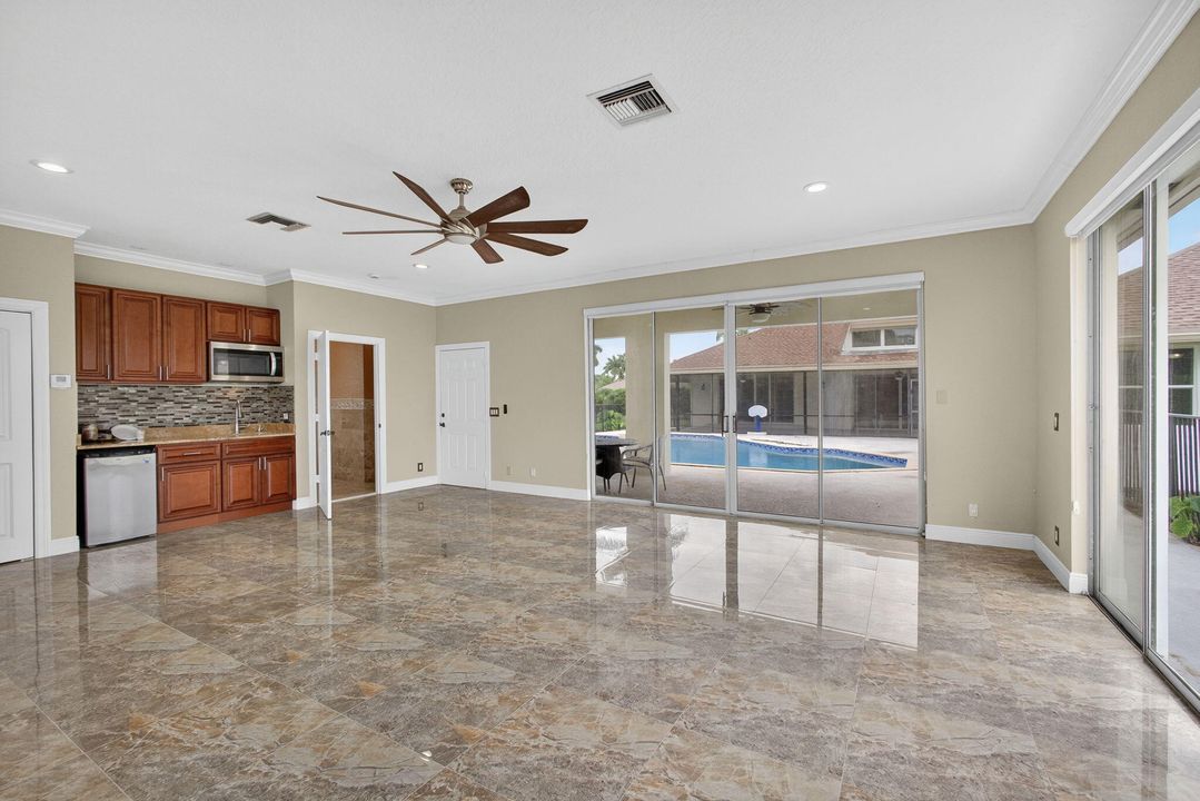 待售: $1,499,900 (5 贝兹, 3 浴室, 3875 平方英尺)