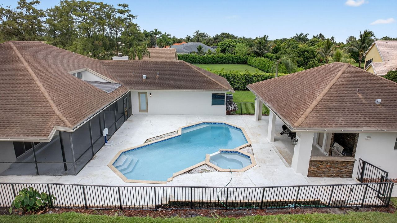 待售: $1,499,900 (5 贝兹, 3 浴室, 3875 平方英尺)