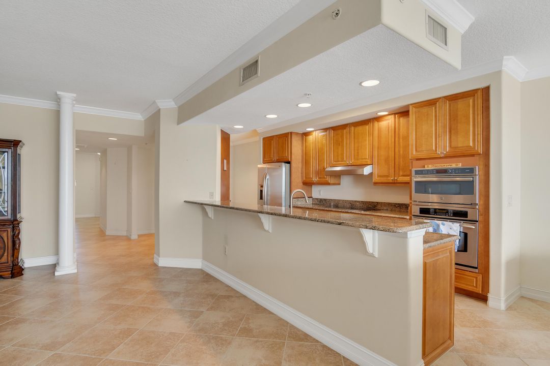 待售: $1,000,000 (3 贝兹, 2 浴室, 2343 平方英尺)