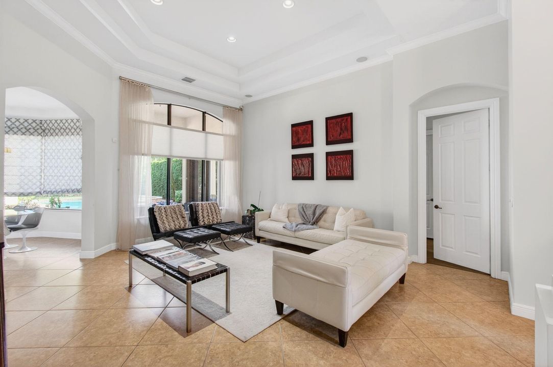 For Sale: $1,425,000 (5 beds, 4 baths, 3500 Square Feet)