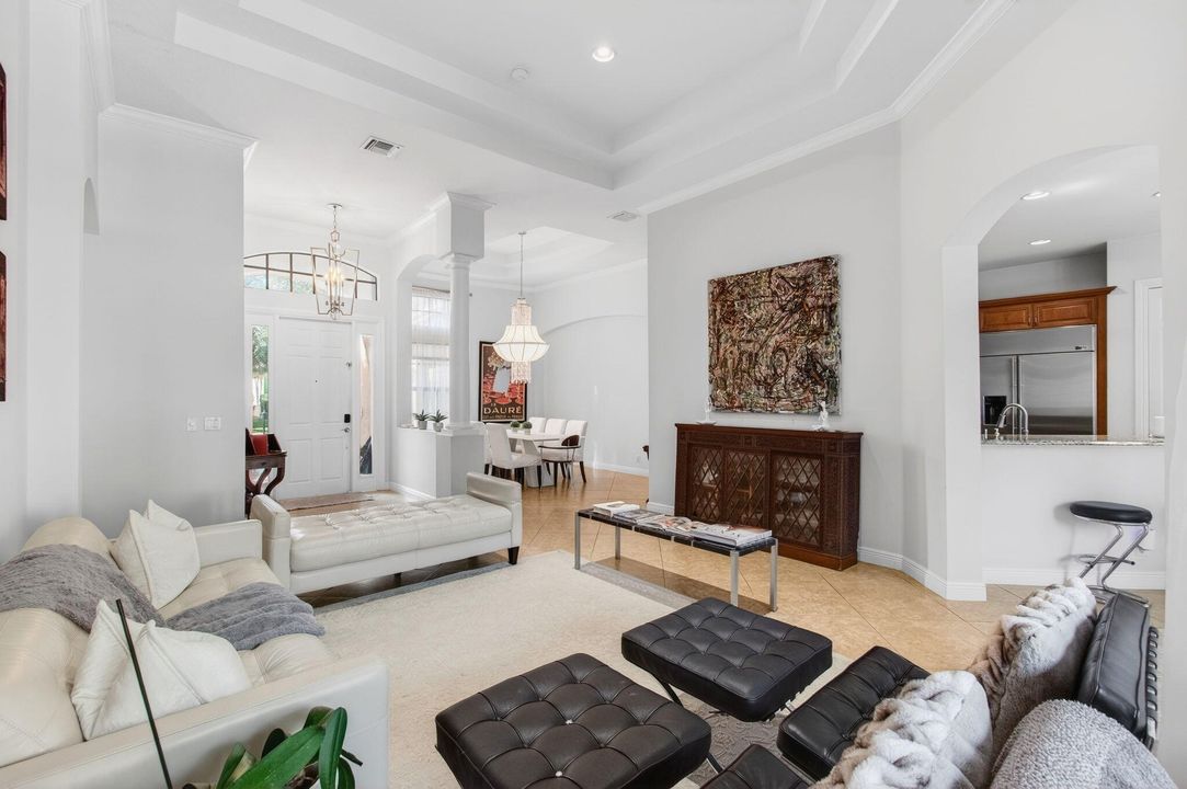 For Sale: $1,425,000 (5 beds, 4 baths, 3500 Square Feet)