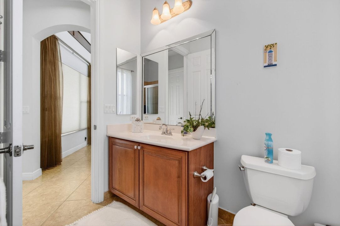 For Sale: $1,425,000 (5 beds, 4 baths, 3500 Square Feet)