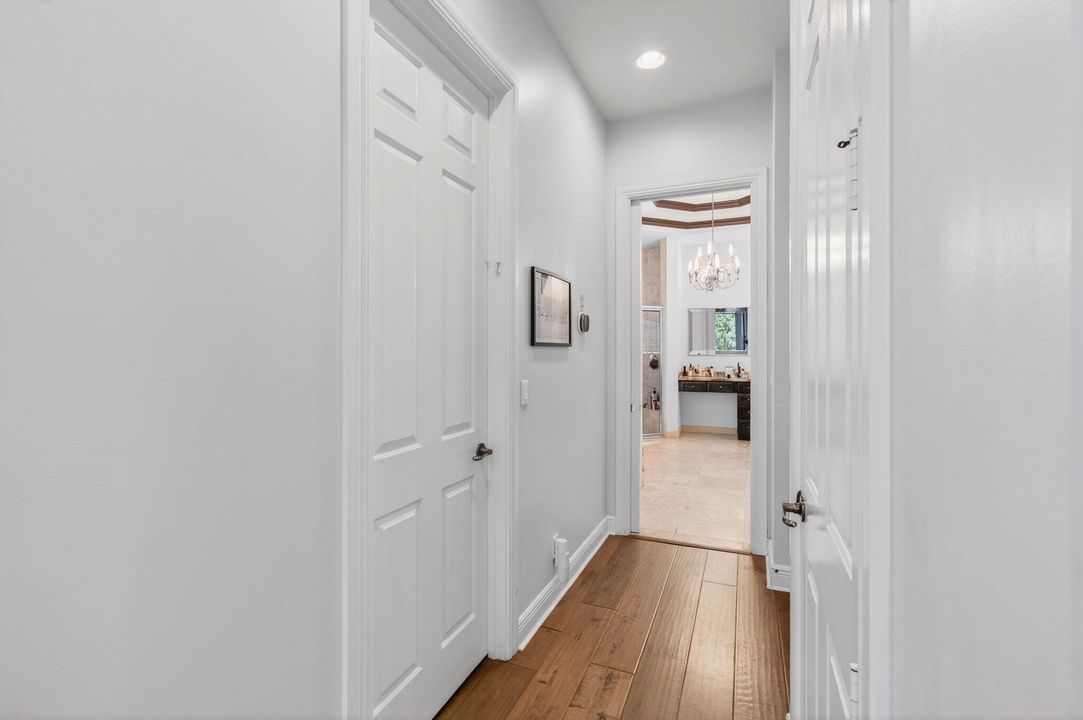 For Sale: $1,425,000 (5 beds, 4 baths, 3500 Square Feet)