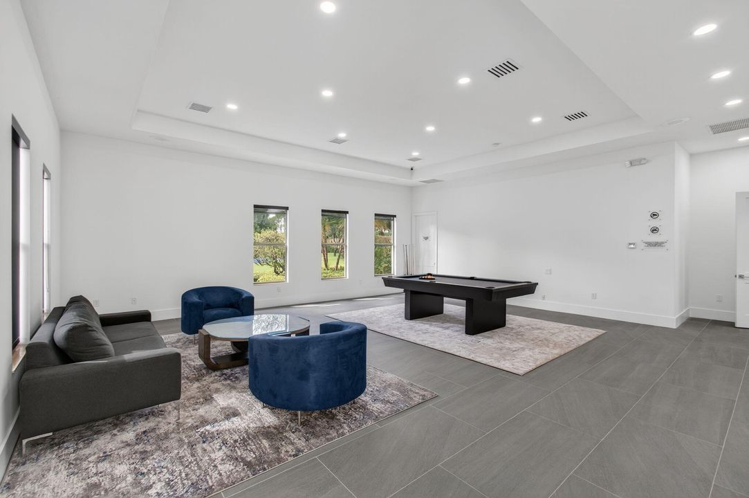 For Sale: $1,425,000 (5 beds, 4 baths, 3500 Square Feet)