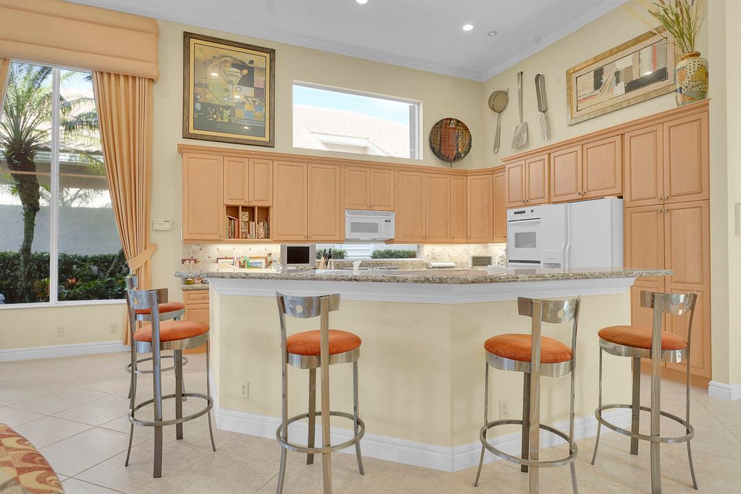 En Venta: $2,095,000 (3 camas, 3 baños, 2969 Pies cuadrados)