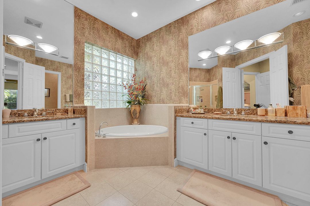 En Venta: $2,095,000 (3 camas, 3 baños, 2969 Pies cuadrados)