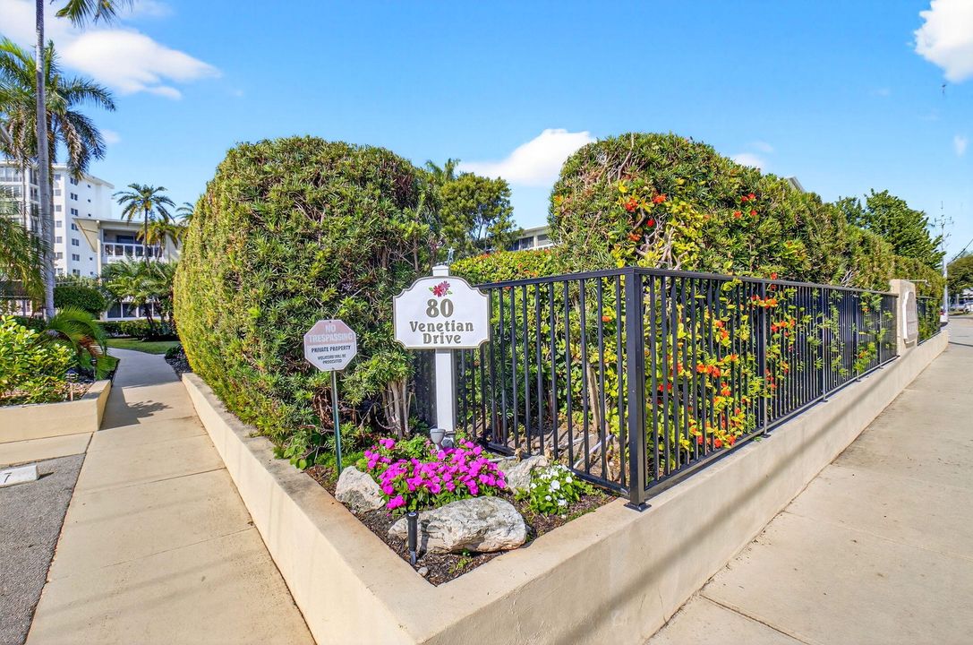 待售: $479,000 (1 贝兹, 1 浴室, 812 平方英尺)