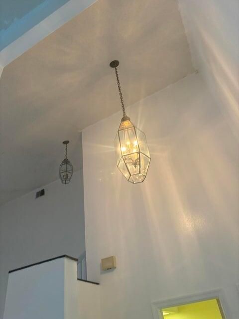 En Renta: $3,900 (3 camas, 2 baños, 1840 Pies cuadrados)