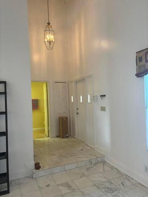 En Renta: $3,900 (3 camas, 2 baños, 1840 Pies cuadrados)