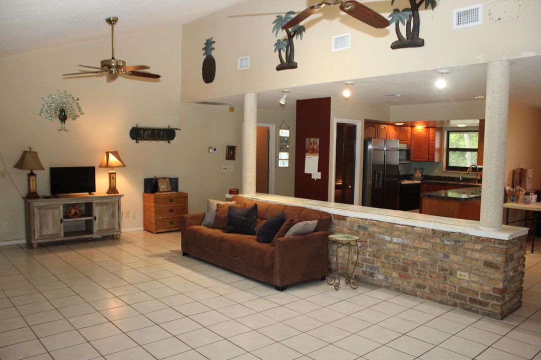 待售: $729,000 (2 贝兹, 2 浴室, 1625 平方英尺)