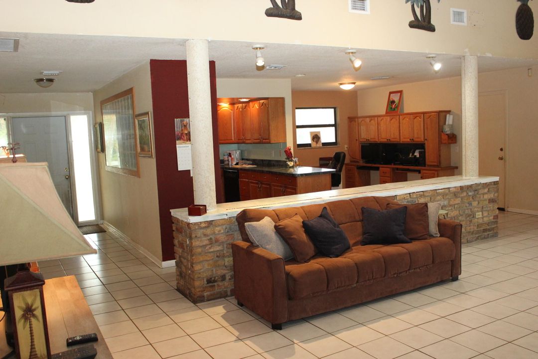 待售: $729,000 (2 贝兹, 2 浴室, 1625 平方英尺)