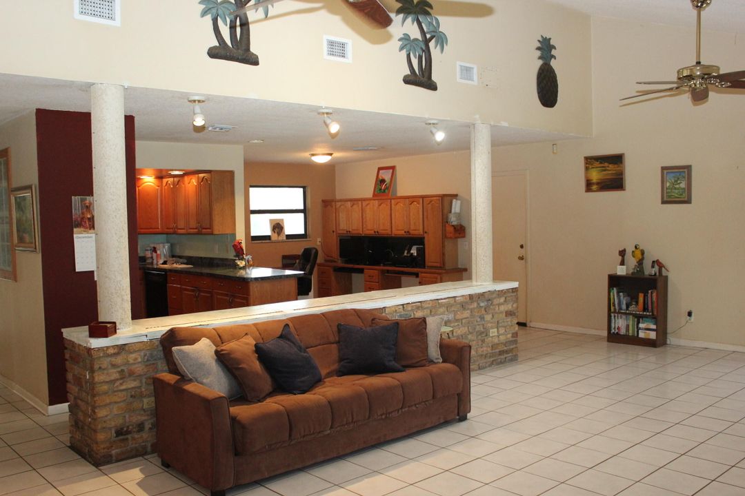 待售: $729,000 (2 贝兹, 2 浴室, 1625 平方英尺)