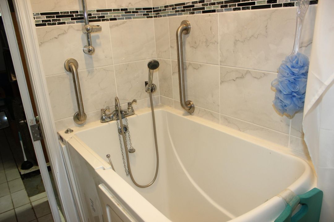 待售: $729,000 (2 贝兹, 2 浴室, 1625 平方英尺)