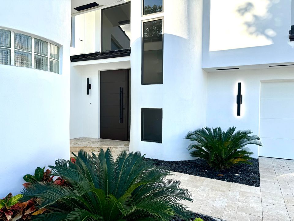 En Venta: $2,990,000 (4 camas, 3 baños, 2839 Pies cuadrados)