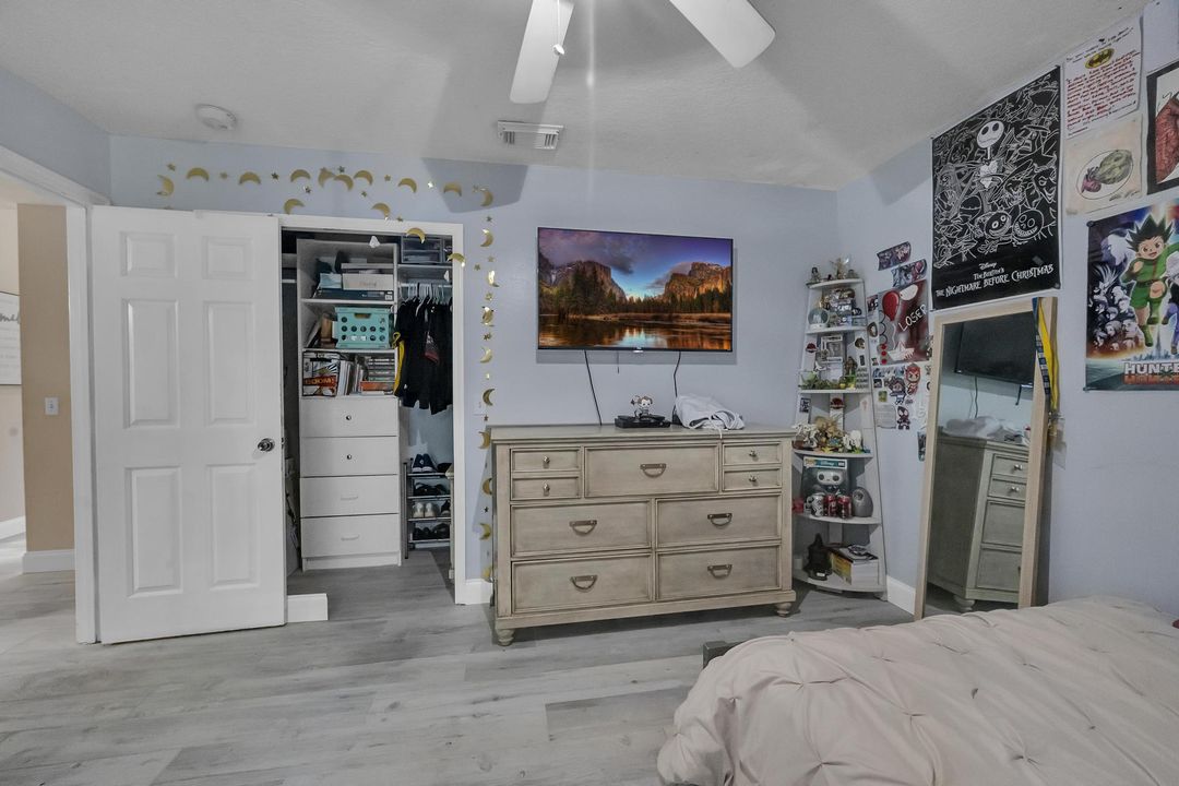 En Venta: $439,900 (3 camas, 2 baños, 2006 Pies cuadrados)