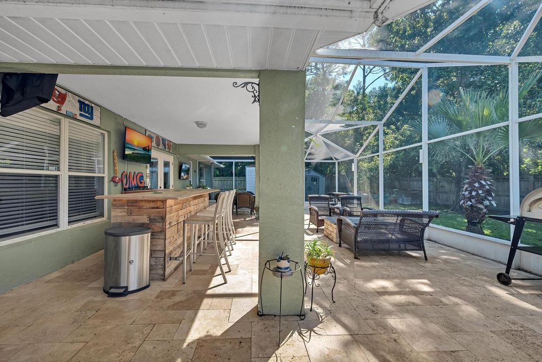 En Venta: $439,900 (3 camas, 2 baños, 2006 Pies cuadrados)