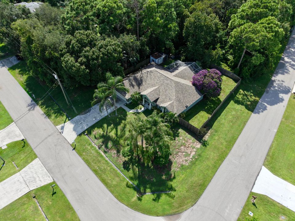 En Venta: $439,900 (3 camas, 2 baños, 2006 Pies cuadrados)