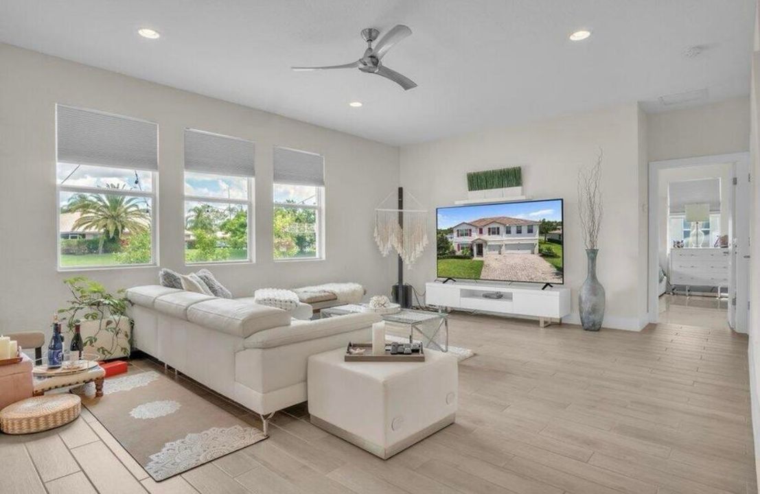 En Renta: $6,000 (5 camas, 3 baños, 3784 Pies cuadrados)