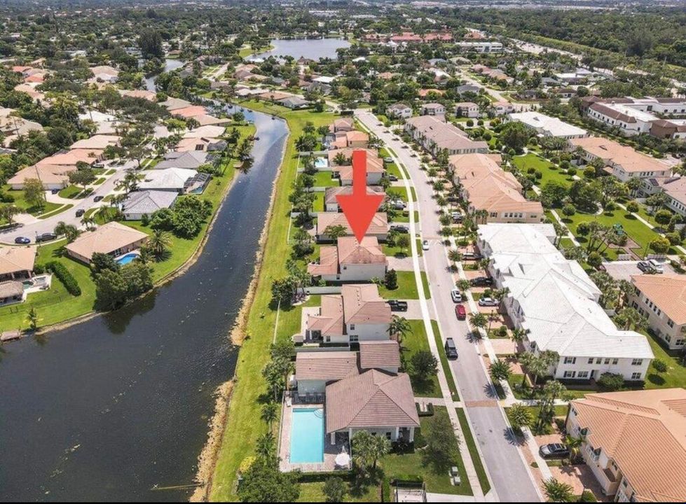 En Renta: $6,000 (5 camas, 3 baños, 3784 Pies cuadrados)