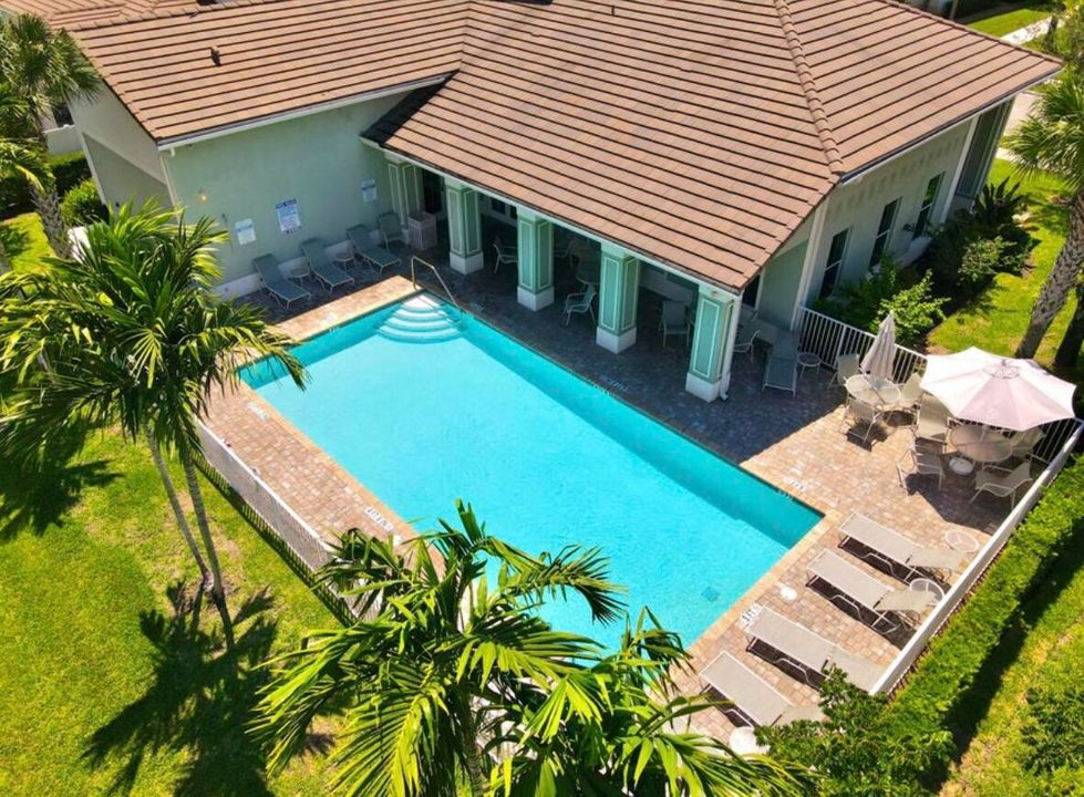 En Renta: $6,000 (5 camas, 3 baños, 3784 Pies cuadrados)