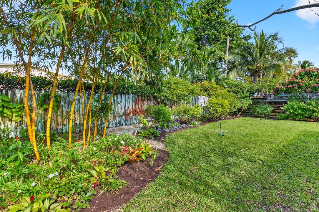 待售: $979,850 (2 贝兹, 2 浴室, 1223 平方英尺)