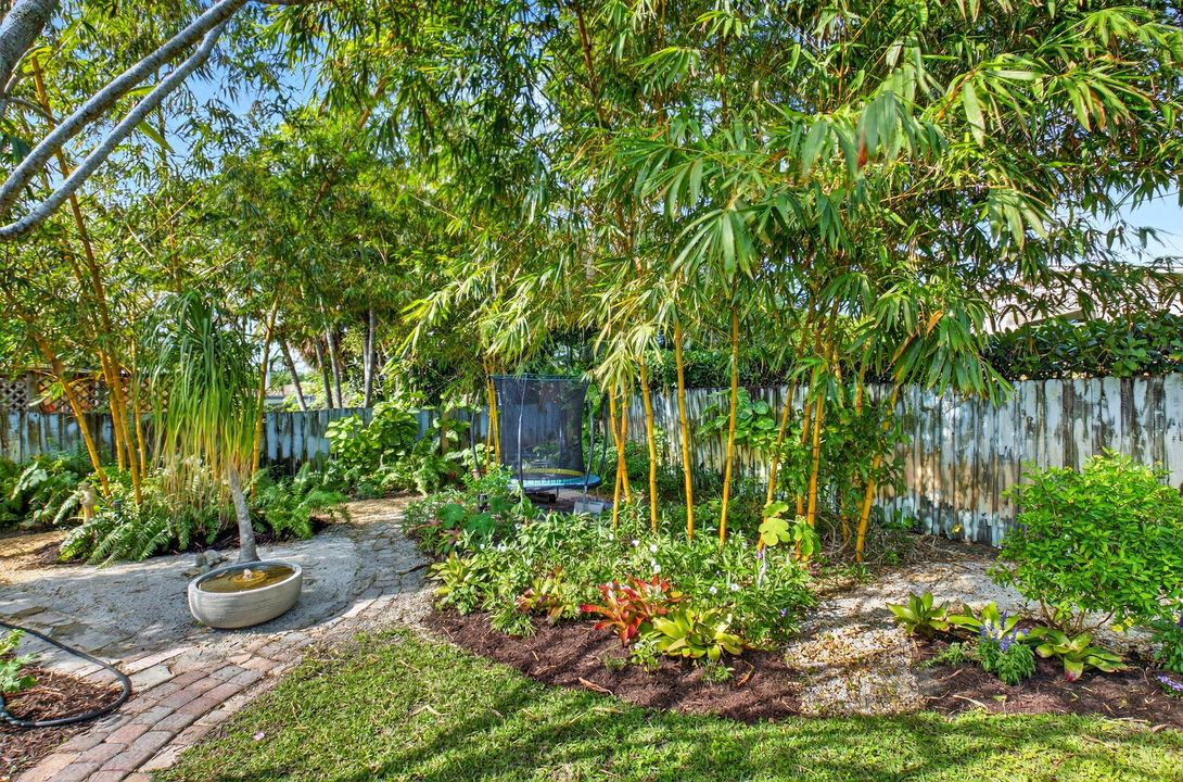 待售: $979,850 (2 贝兹, 2 浴室, 1223 平方英尺)