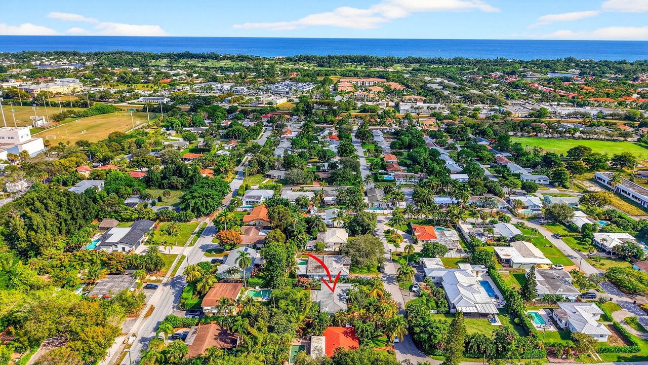 待售: $979,850 (2 贝兹, 2 浴室, 1223 平方英尺)