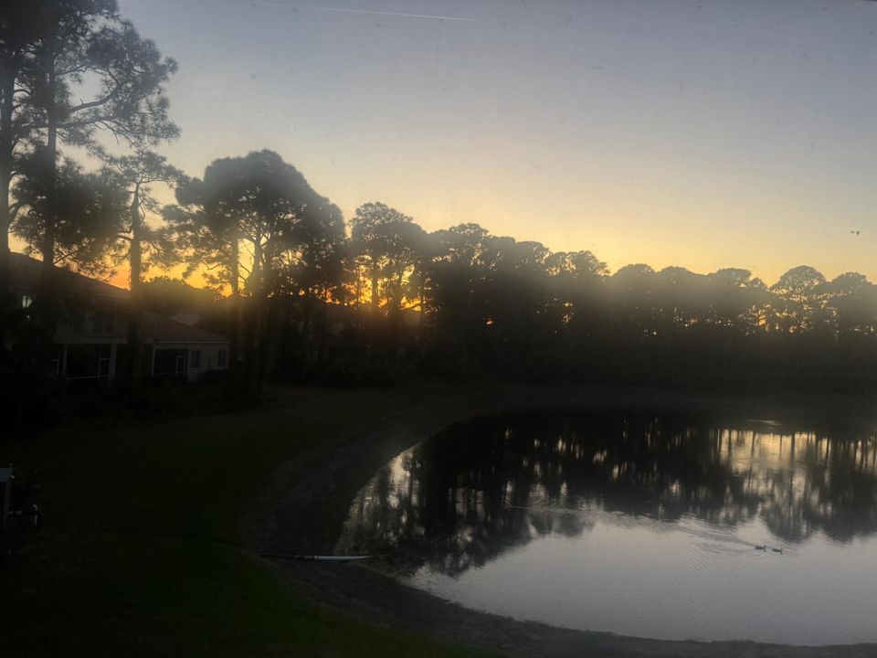 For Sale: $249,900 (2 beds, 2 baths, 1312 Square Feet)