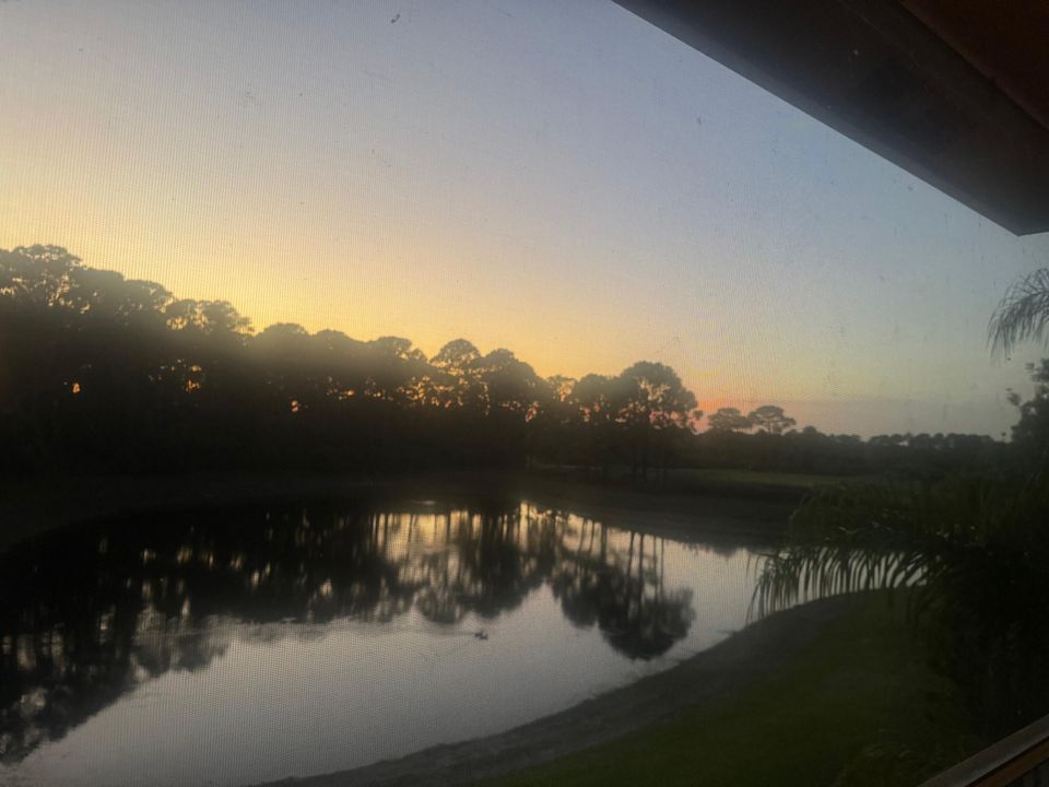 For Sale: $249,900 (2 beds, 2 baths, 1312 Square Feet)