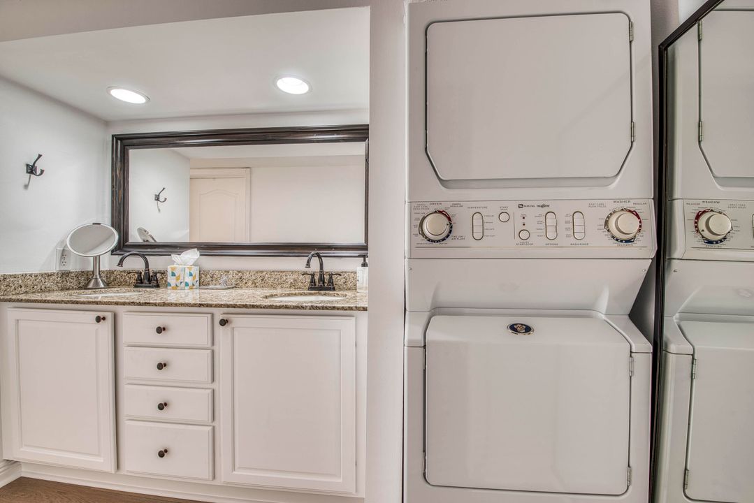 На продажу: $595,000 (2 спален, 2 ванн, 1424 Квадратных фут)