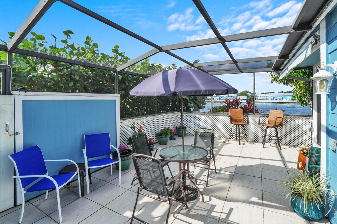 For Sale: $775,000 (2 beds, 2 baths, 1254 Square Feet)