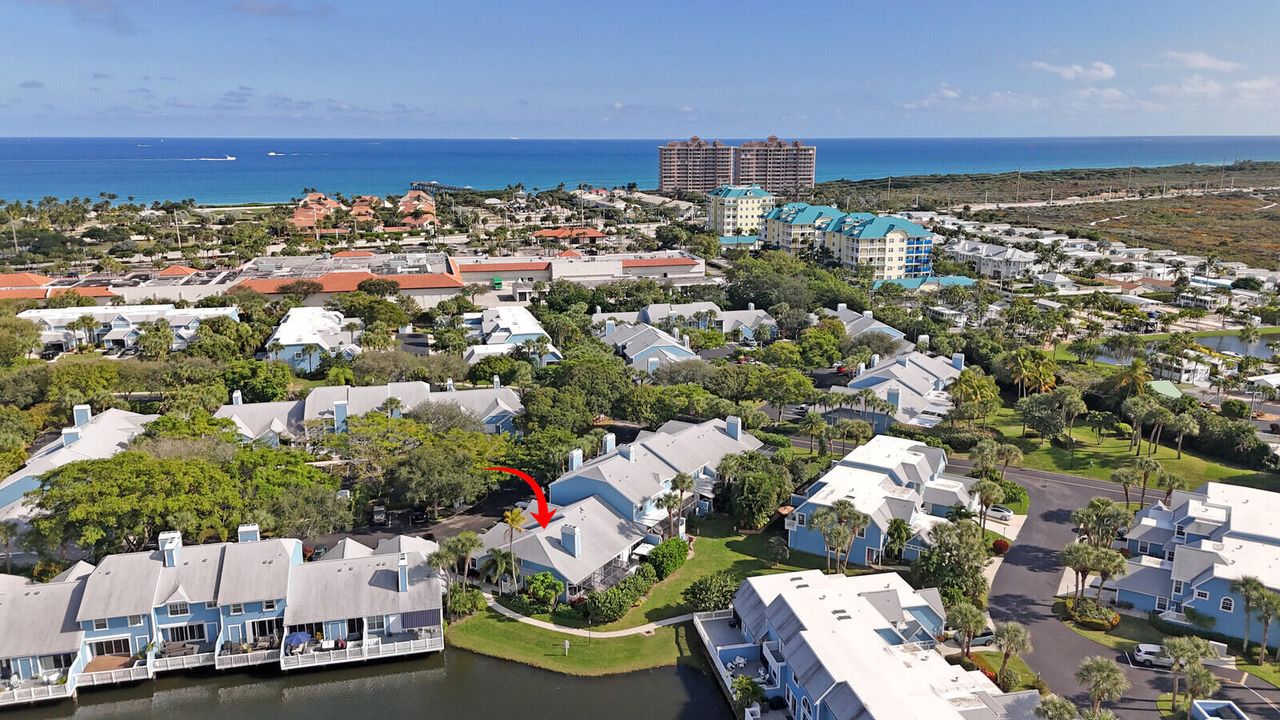 For Sale: $775,000 (2 beds, 2 baths, 1254 Square Feet)