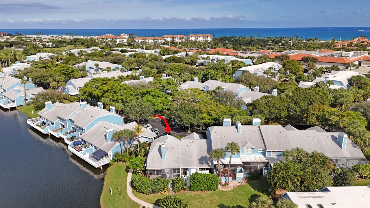 For Sale: $775,000 (2 beds, 2 baths, 1254 Square Feet)