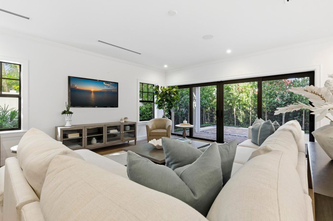 For Sale: $7,300,000 (4 beds, 4 baths, 4167 Square Feet)