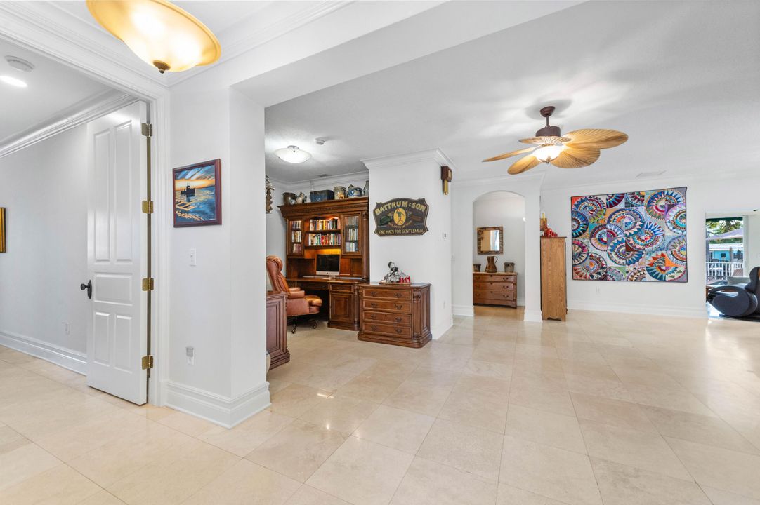 En Venta: $1,700,000 (3 camas, 3 baños, 2662 Pies cuadrados)