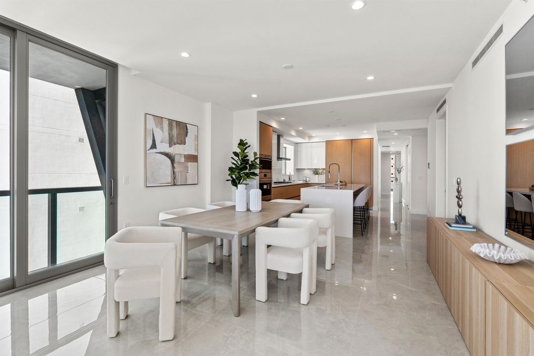 For Sale: $2,495,000 (3 beds, 3 baths, 2469 Square Feet)