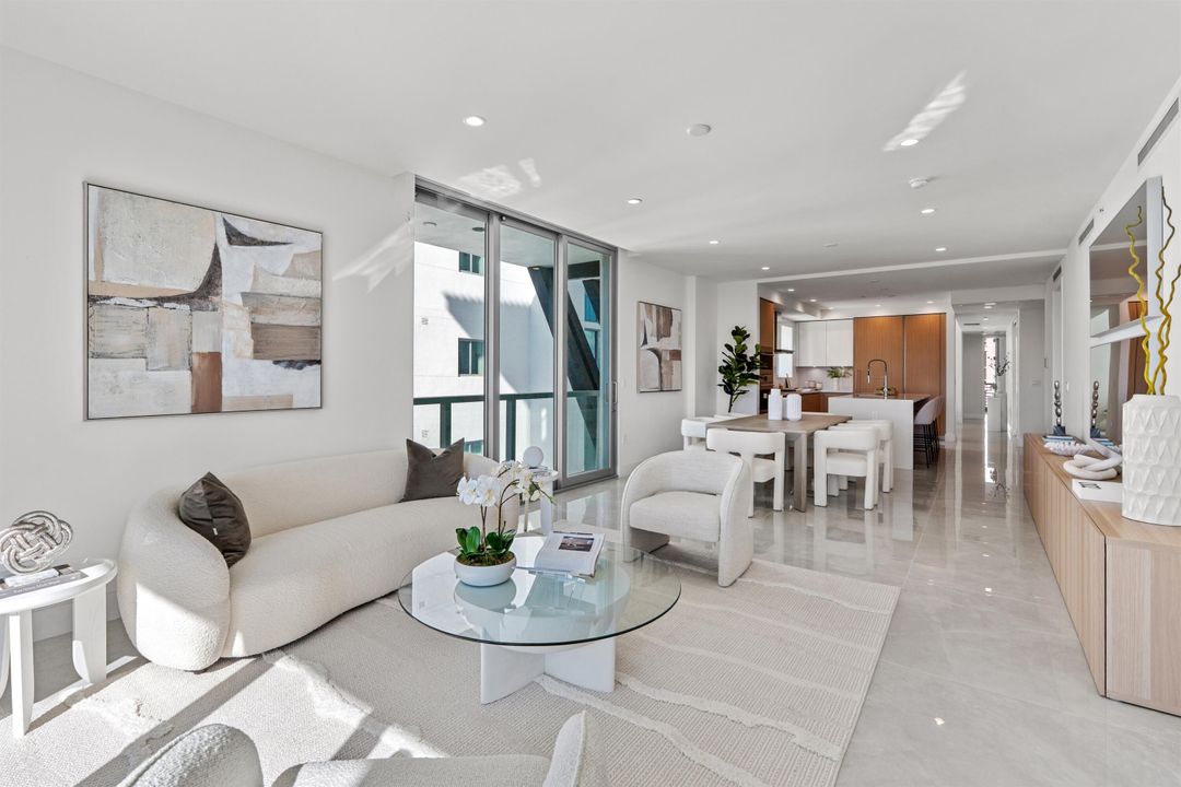 For Sale: $2,495,000 (3 beds, 3 baths, 2469 Square Feet)