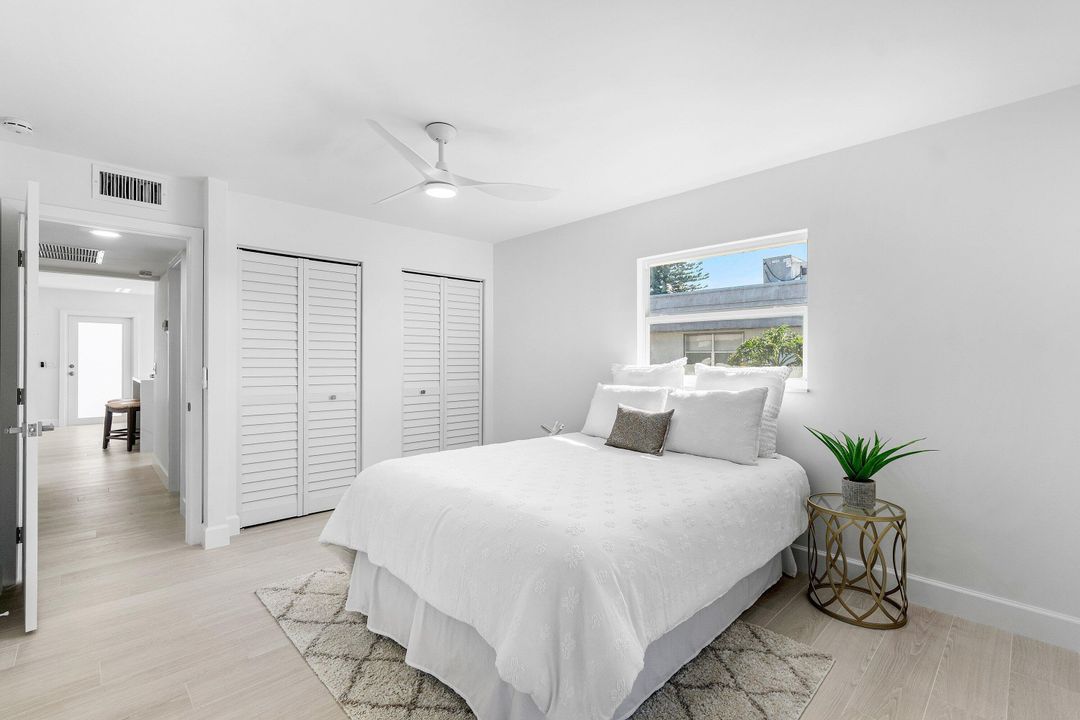 For Sale: $184,000 (2 beds, 2 baths, 883 Square Feet)