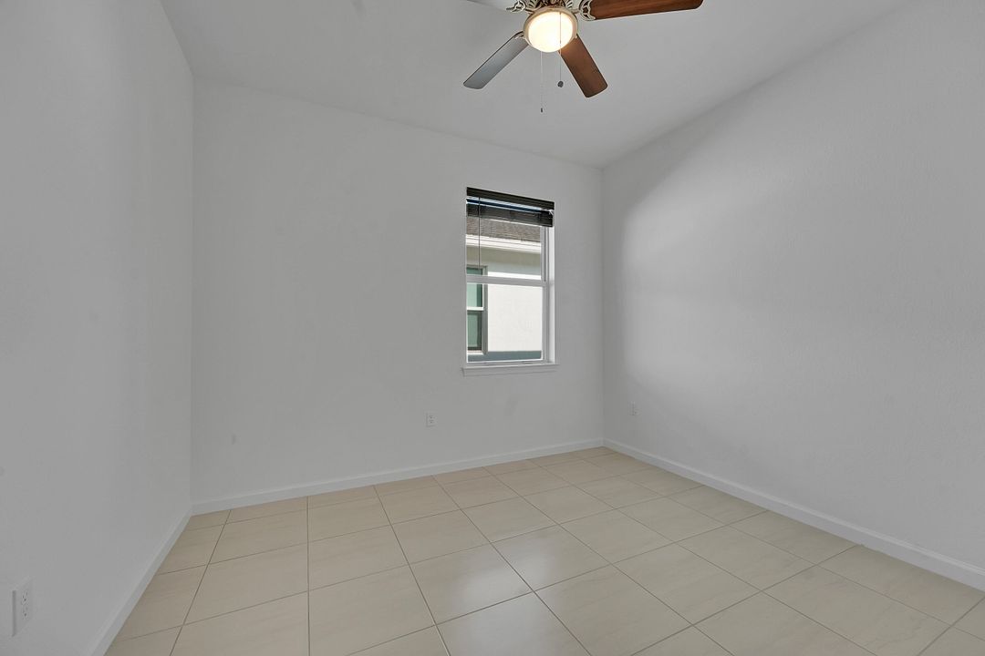 En Venta: $589,000 (4 camas, 2 baños, 1850 Pies cuadrados)