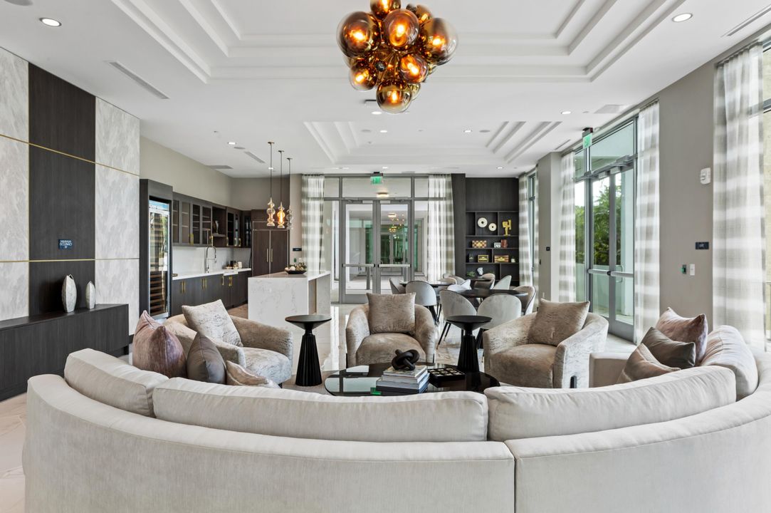 For Sale: $2,495,000 (3 beds, 3 baths, 2469 Square Feet)